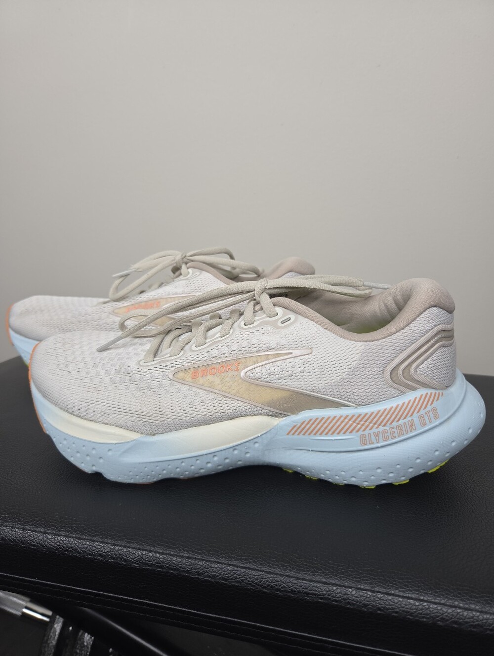 Brooks Glycerin GTS 21 Women Sz 8.5 Running Shoes Coconut Aqua Sneakers Gym